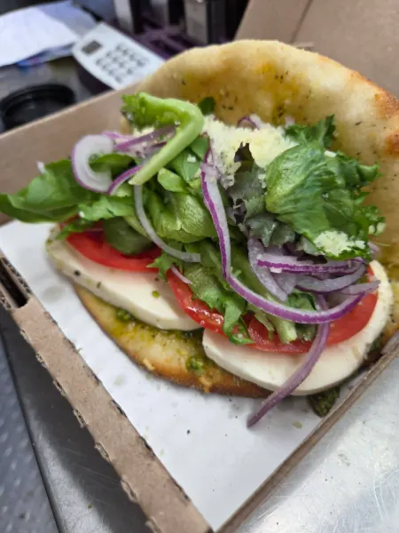 Caprese Sammy