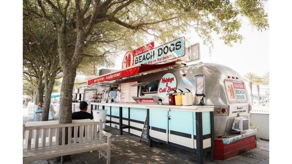 Wild Bill's Beach Dogs food truck