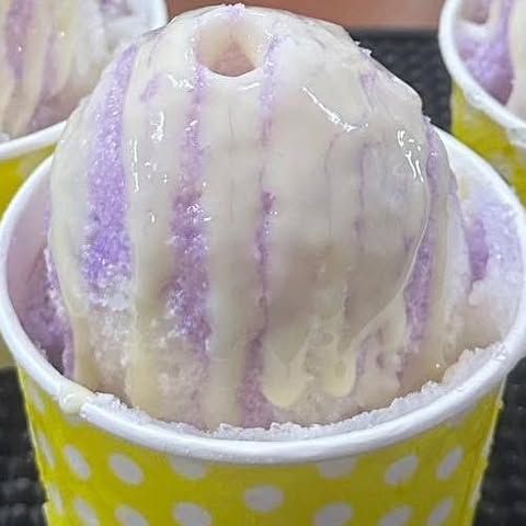 Streetcar Snoballs - Emerald Coast logo